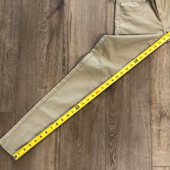 NWOT! - COVER GIRL Skinny Fit Jean Style Pants w/Stretch - Picture 10 of 10